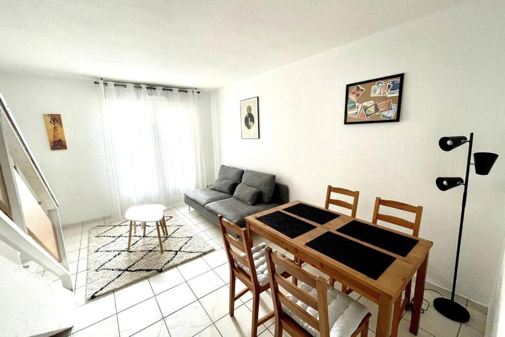 Duplex Moderne Proche De Toutes Commodites Bordeaux Extérieur photo
