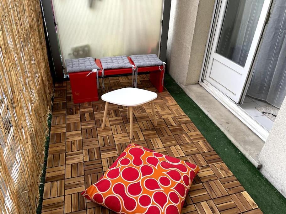 Duplex Moderne Proche De Toutes Commodites Bordeaux Extérieur photo